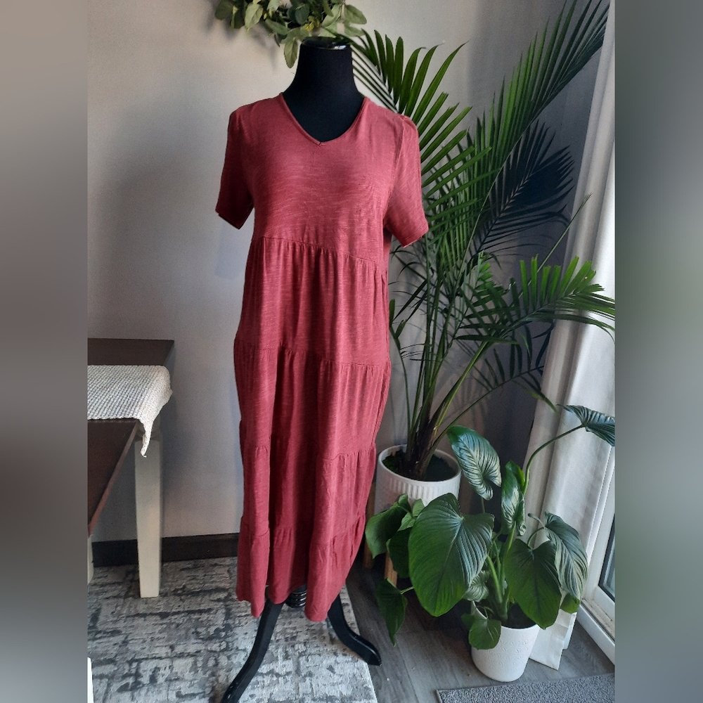 3/$5 Casual Burgundy V-Neck Dress